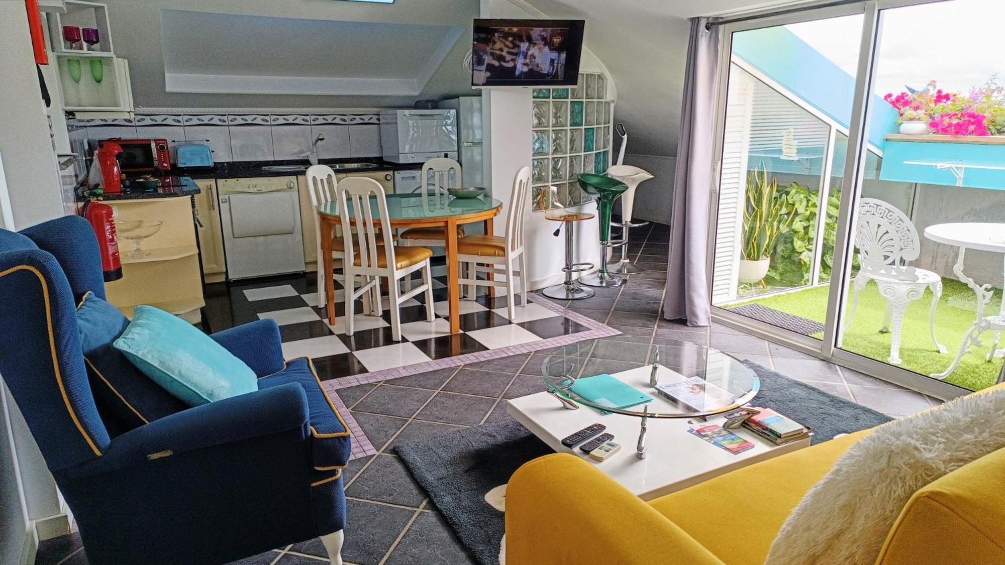 Attic Bay Apartment Camara de Lobos Exterior photo